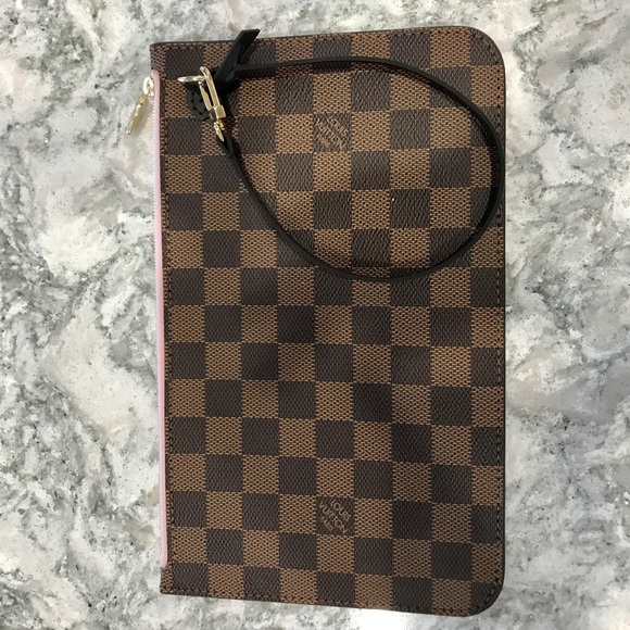 Louis Vuitton Handbags - Louis Vuitton Wristlet